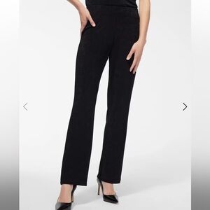 CHICO’S Classic Black Travelers No Tummy RG Pants